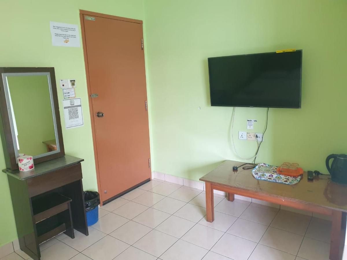Borneo Gaya Lodge Кота Кинабалу Екстериор снимка