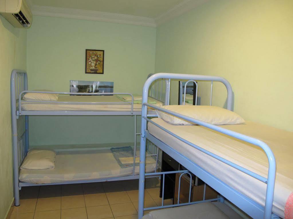 Borneo Gaya Lodge Кота Кинабалу Екстериор снимка